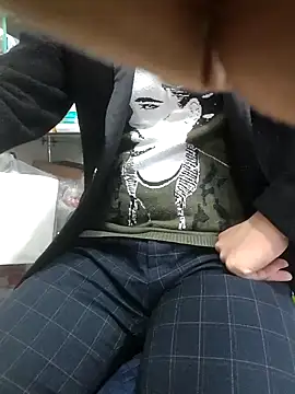 Snapshot of chougegg0214 chatting on November 6, 5:52 am chougegg0214 online show from November 6, 5:52 am