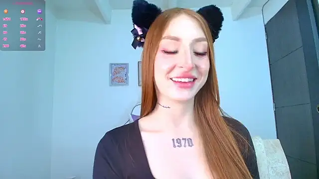 Snapshot of Bennuluspeach_ chatting on November 8, 2:17 pm Bennuluspeach online show from November 8, 2:17 pm