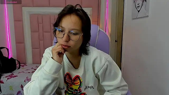 Klaret Toy online show from June 14, 8:22 pm