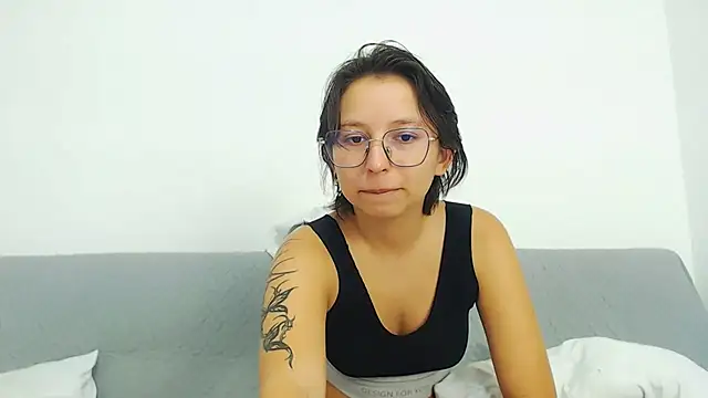 Klaret Toy online show from August 5, 2:14 am
