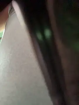 SaraMistick online show from December 5, 3:52 pm