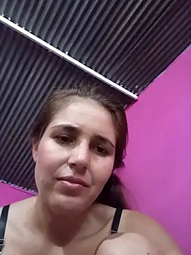 Snapshot of antonellahotimida chatting on December 2, 5:19 pm antonellahotimida online show from December 2, 5:19 pm