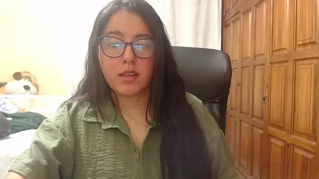 Venus cat  online show from April 9, 4:01 am