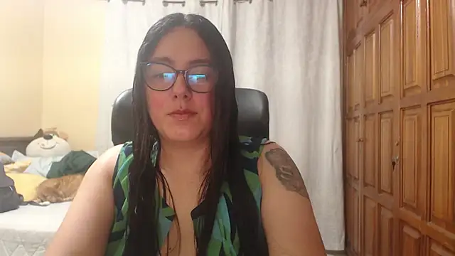 Venus cat  online show from May 1, 11:31 pm
