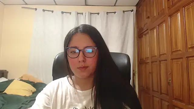 Venus cat  online show from May 23, 10:14 pm