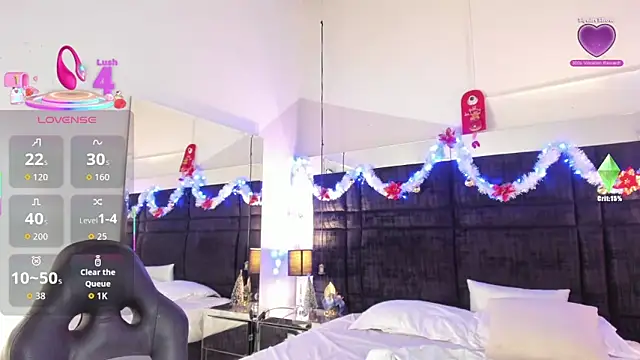 Snapshot of MayaCurvy chatting on November 30, 4:16 am MayaCurvy online show from November 30, 4:16 am