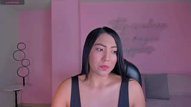NatalieLewis online show from June 16, 11:57 am