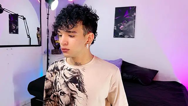 Snapshot of todoroki_g chatting on December 15, 2:54 pm todoroki g online show from December 15, 2:54 pm