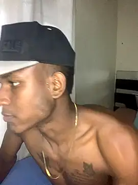 Snapshot of TITAN_SEX333 chatting on November 4, 3:44 pm TITAN SEX333 online show from November 4, 3:44 pm