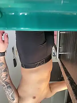 Snapshot of jeff2995_ chatting on October 4, 6:28 pm jeff2995 online show from October 4, 6:28 pm