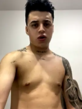 Snapshot of jeff2995_ chatting on October 31, 4:57 am jeff2995 online show from October 31, 4:57 am