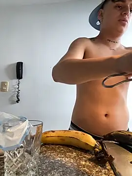 Snapshot of jeff2995_ chatting on November 12, 6:52 pm jeff2995 online show from November 12, 6:52 pm