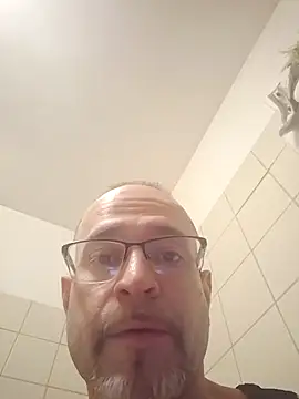 Curious9884 online show from February 24, 10:46 am