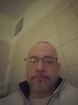 Curious9884 online show from March 18, 12:03 am