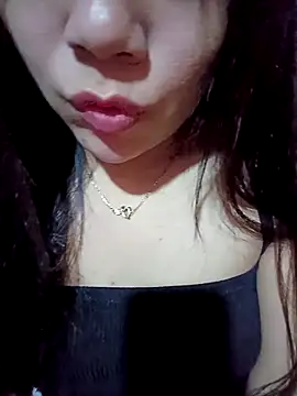 Snapshot of Subita_nice chatting on November 2, 11:12 am Subita nice online show from November 2, 11:12 am