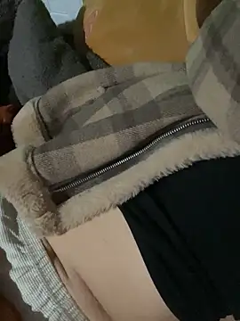 Snapshot of Subita_nice chatting on December 2, 12:05 am Subita nice online show from December 2, 12:05 am