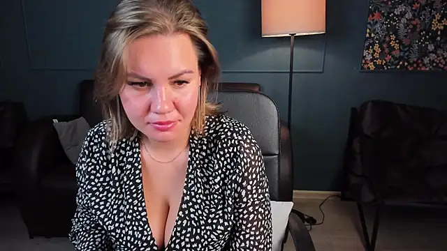 AriaEven online show from October 3, 9:06 am