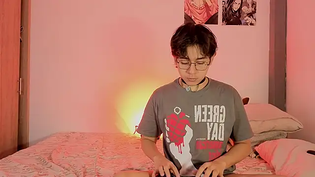 Darcy and Stolas online show from November 6, 6:25 am