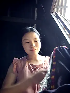 Snapshot of Hin_xx chatting on October 13, 1:49 am Hin xx online show from October 13, 1:49 am