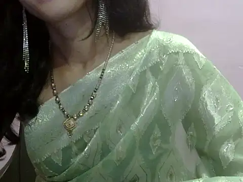 Snapshot of Laila_Cute chatting on July 2, 2:01 pm Laila Cute online show from July 2, 2:01 pm
