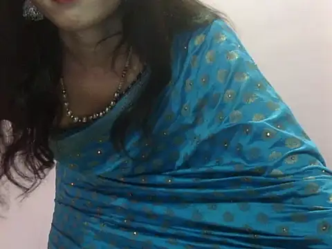 Snapshot of Laila_Cute chatting on July 5, 4:19 am Laila Cute online show from July 5, 4:19 am