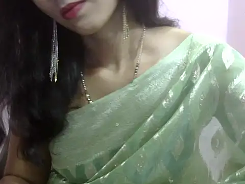 Snapshot of Laila_Cute chatting on July 14, 3:18 pm Laila Cute online show from July 14, 3:18 pm