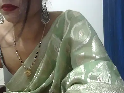 Snapshot of Laila_Cute chatting on August 1, 3:22 pm Laila Cute online show from August 1, 3:22 pm