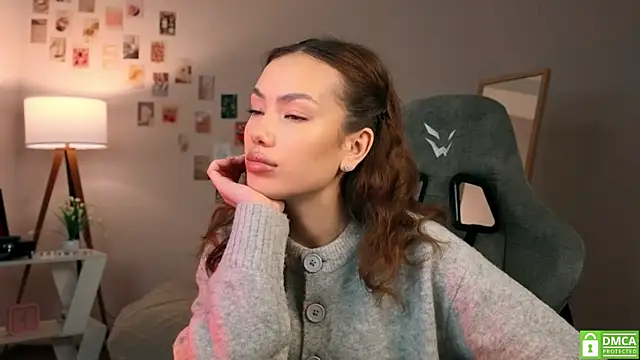 Snapshot of branchwithflowerss chatting on November 18, 11:36 am branchwithflowerss online show from November 18, 11:36 am