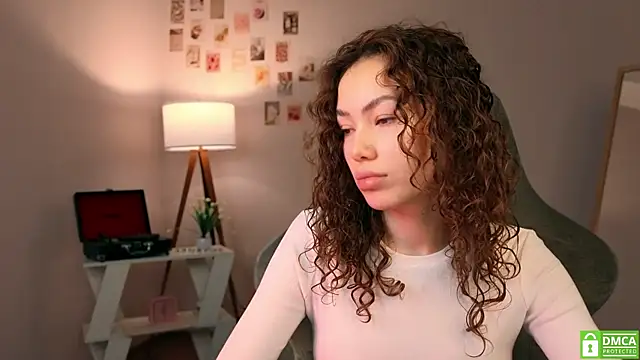 Snapshot of branchwithflowerss chatting on November 21, 6:01 am branchwithflowerss online show from November 21, 6:01 am