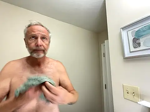 Snapshot of ApolloThrust chatting on November 3, 1:23 pm ApolloThrust online show from November 3, 1:23 pm