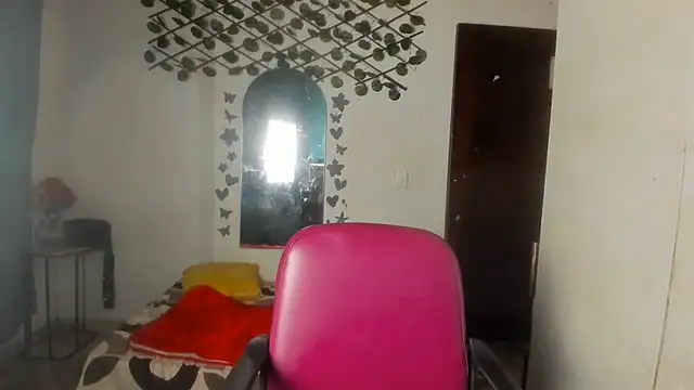 Ebony luna online show from July 24, 7:45 pm