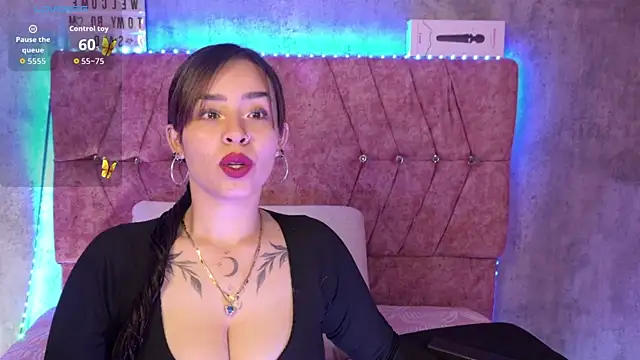 Mia lopez 1 online show from June 13, 8:23 am