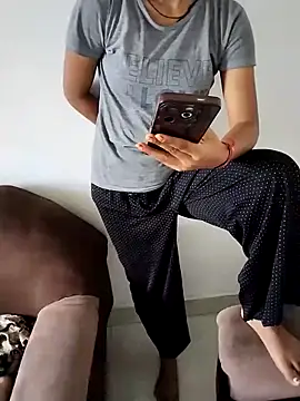 Snapshot of Pinki_baby299 chatting on October 2, 6:09 am Pinki baby299 online show from October 2, 6:09 am