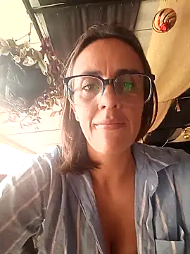 Jade 1-9 online show from October 16, 7:37 pm