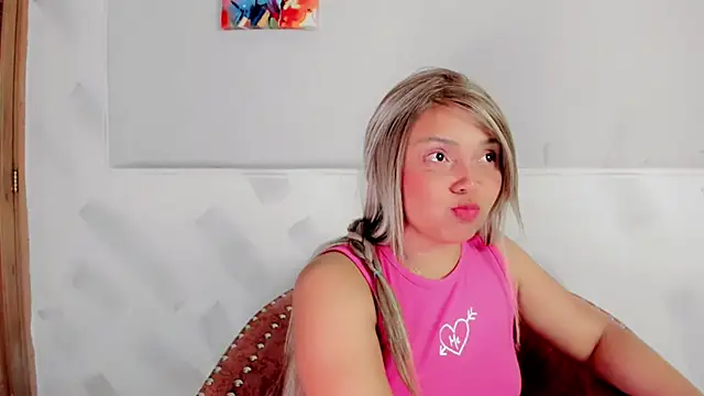 Molly Logan online show from February 27, 8:42 pm