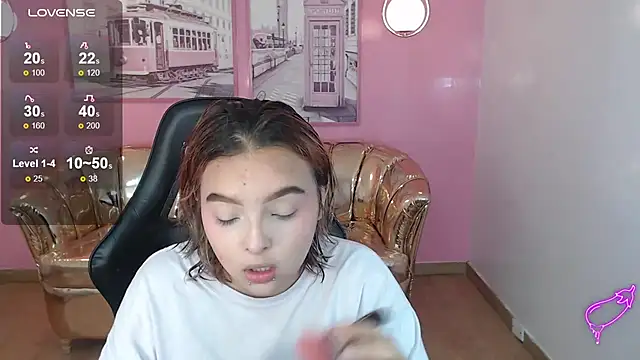 mia foster t online show from November 17, 12:55 pm