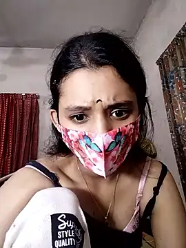 Snapshot of night_queeen7 chatting on October 7, 2:09 am night queeen7 online show from October 7, 2:09 am