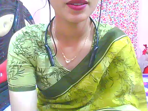 Snapshot of night_queeen7 chatting on November 23, 8:19 pm night queeen7 online show from November 23, 8:19 pm