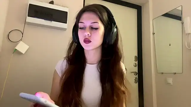 Snapshot of Nayra_flash chatting on October 8, 6:55 am Nayra flash online show from October 8, 6:55 am