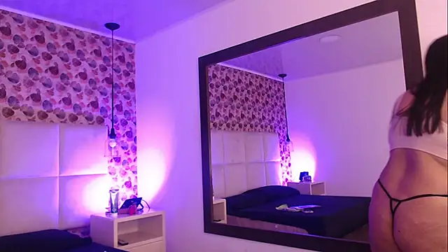 IssisLancaster online show from November 8, 11:21 am