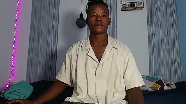 Snapshot of Dark_stallionX chatting on November 14, 6:28 pm Dark stallionX online show from November 14, 6:28 pm