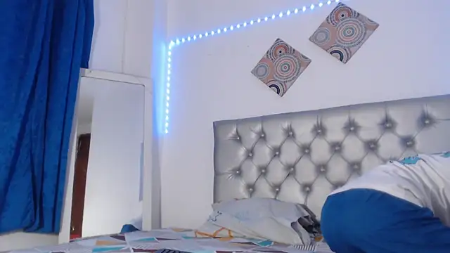 Snapshot of Dark_stallionX chatting on November 16, 3:23 am Dark stallionX online show from November 16, 3:23 am