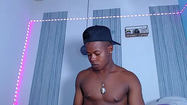 Snapshot of Dark_stallionX chatting on November 28, 6:27 am Dark stallionX online show from November 28, 6:27 am