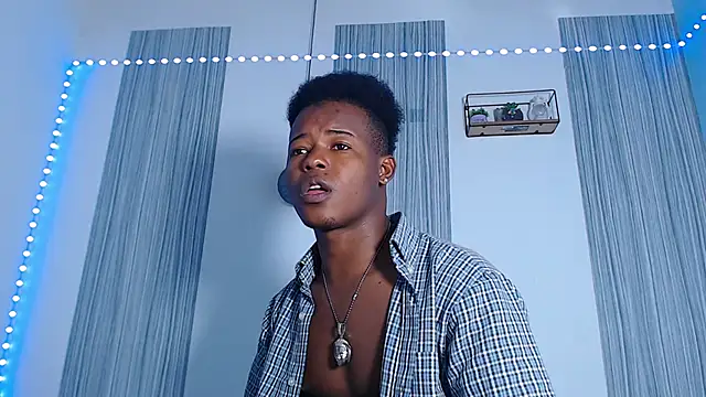 Snapshot of Dark_stallionX chatting on December 2, 7:20 pm Dark stallionX online show from December 2, 7:20 pm