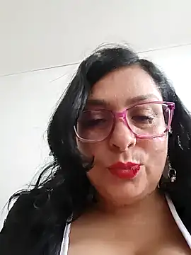 Snapshot of pilar_11-84 chatting on October 8, 4:04 pm pilar 11-84 online show from October 8, 4:04 pm
