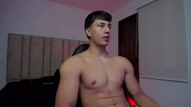 Snapshot of CHRIS_MORGAN1 chatting on October 26, 2:01 pm CHRIS MORGAN1 online show from October 26, 2:01 pm