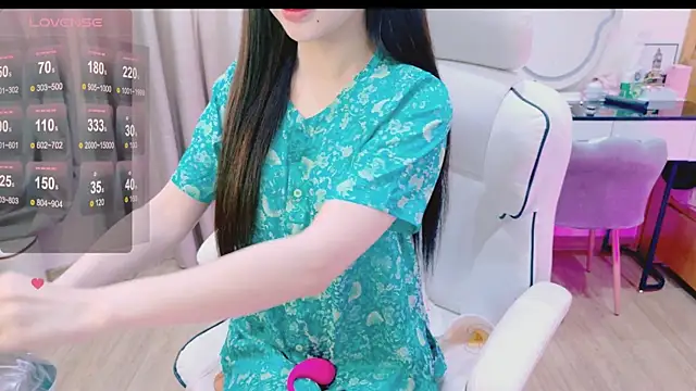  Aria Moonie online show from June 21, 3:31 am