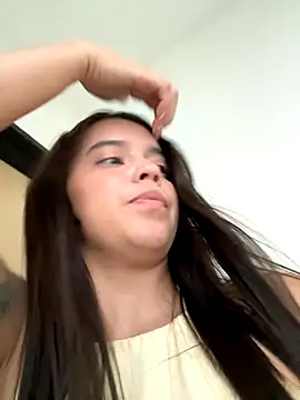 gabriiieela  online show from October 25, 9:20 pm