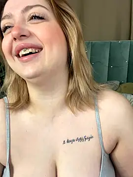 KellyMoors online show from October 18, 1:08 am