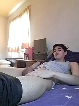 Snapshot of DanielTorres1 chatting on April 17, 4:32 pm DanielTorres1 online show from April 17, 4:32 pm
